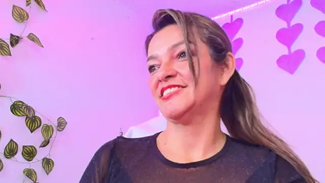 دردشة Carol_Miss2 الجنسية المباشرة