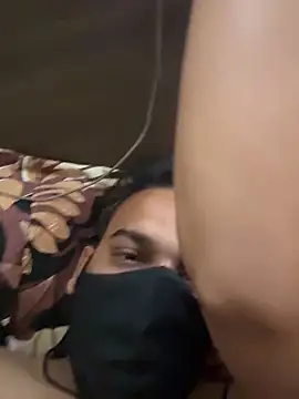 indianshycouple élő XXX-chatje