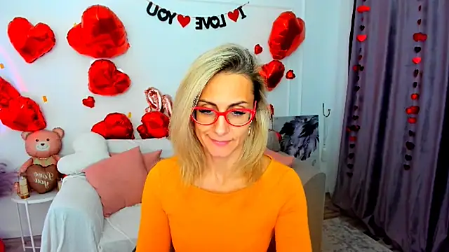 دردشة MuseOfStage الجنسية المباشرة