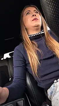 Risky_julia2330 élő XXX-chatje