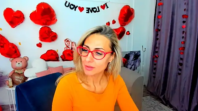 MuseOfStage Adlı Modelin Canlı XXX Sohbeti