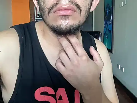 Chat XXX en directo de littlelatinhunter