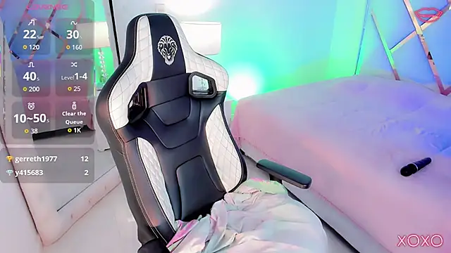 sexyykitty18 Adlı Modelin Canlı XXX Sohbeti