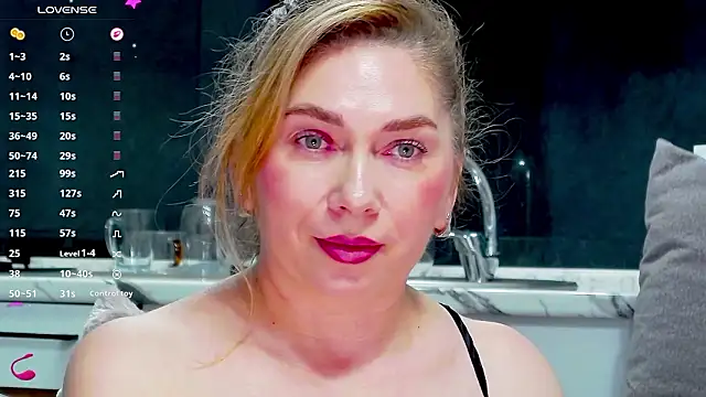 Anna_glamlovely Webcam show