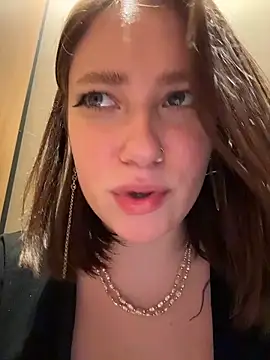 lucy-joy's Live XXX Chat