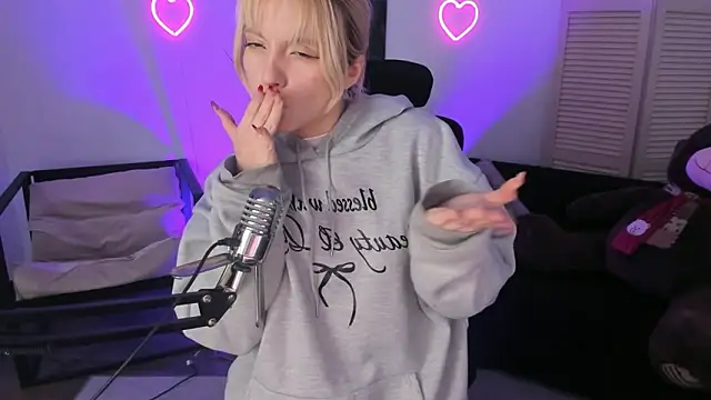 AuroraWrenfield's Live XXX Chat