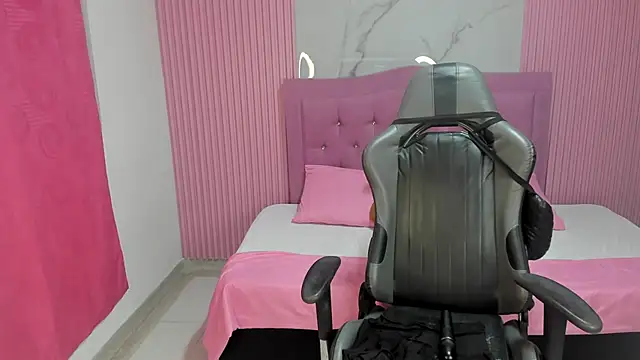 Zoe16_ Live XXX-Chat