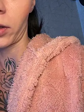 Feuchtes_traumchenn Chat XXX in diretta