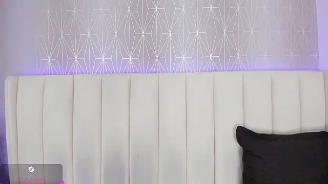 nova_ashford élő XXX-chatje