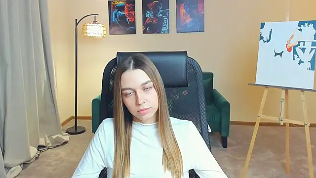 TwanaFreid Chat XXX in diretta