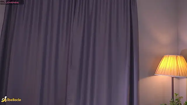 Bellacle: онлайн-секс-чат