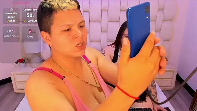 MiaYMolly Live XXX-Chat