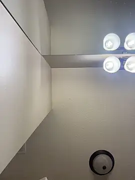 Chat +18 de AllesandraLove ao vivo