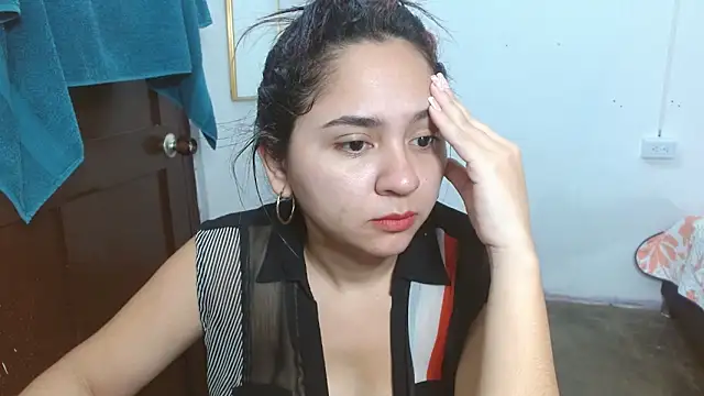 Chat XXX ao vivo de Thalian