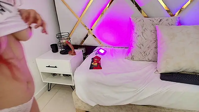 Violet_Tender_ – Kamerová šou