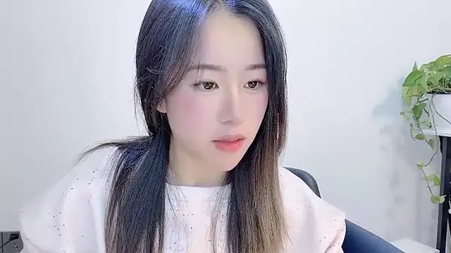 chloe-01 即時 XXX 聊天