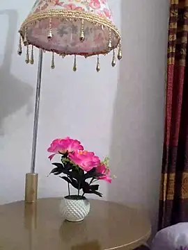 Tanha18 live XXX chat