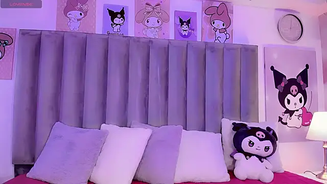 ClaudiaSophia Chat XXX in diretta