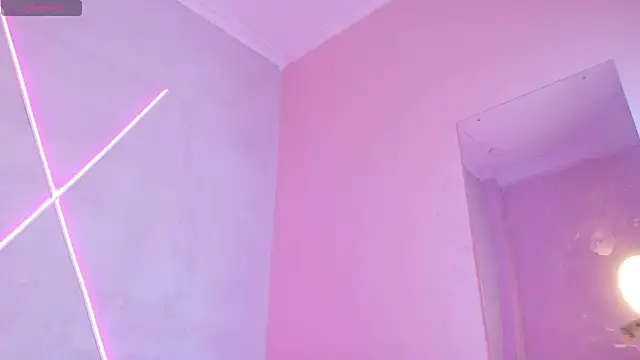 LeaneRous élő XXX-chatje