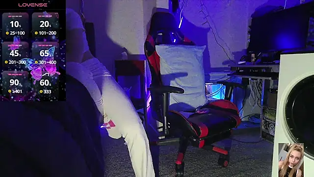 Онлайн чат XXX Blondiewithanass