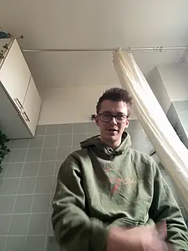 Toyjungee: онлайн-секс-чат