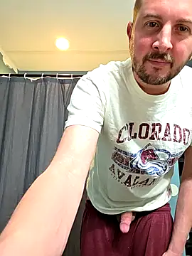 MrMechanic38: διαδικτυακό σόου στην κάμερα