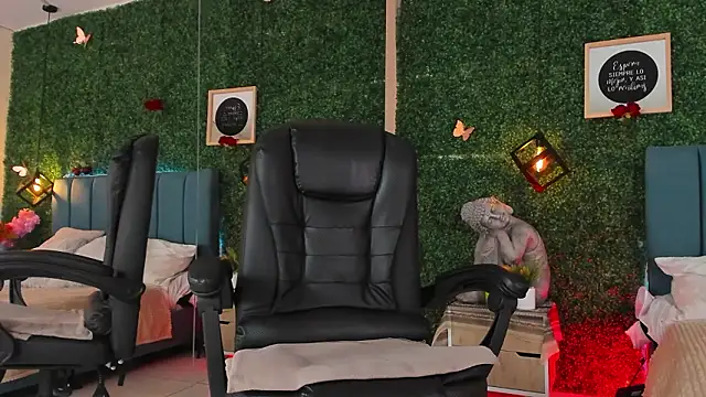 Chat +18 de Linagh_ ao vivo