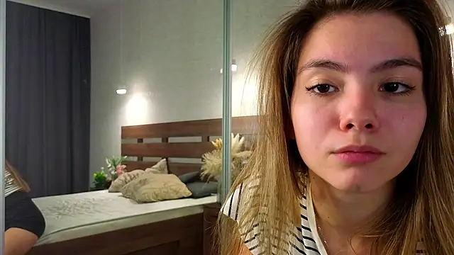 MargieDavidson élő XXX-chatje