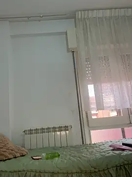 Morenita-sexy777 现场XXX聊天