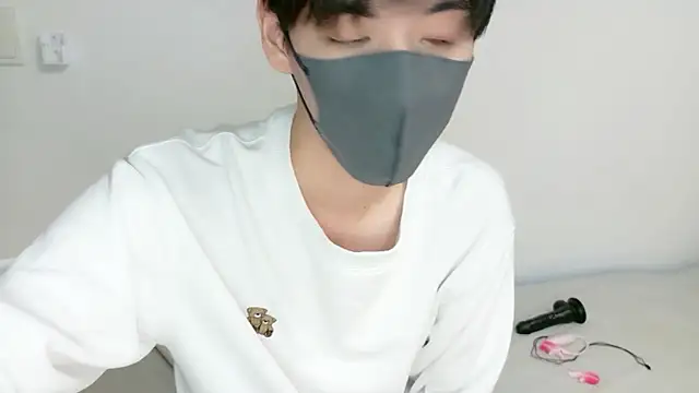 Онлайн чат XXX itsme_LEON