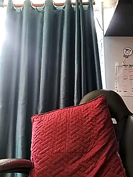 Tefannyy_ élő XXX-chatje