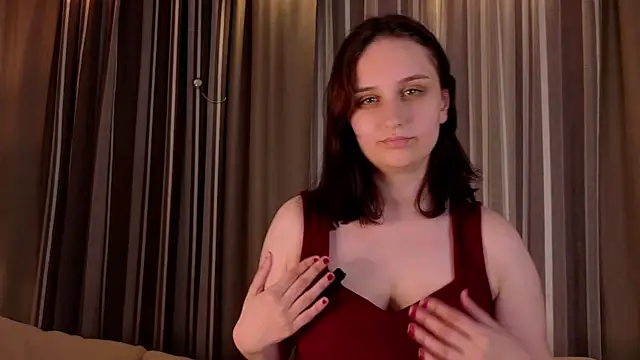 RamonaLarason élő XXX-chatje