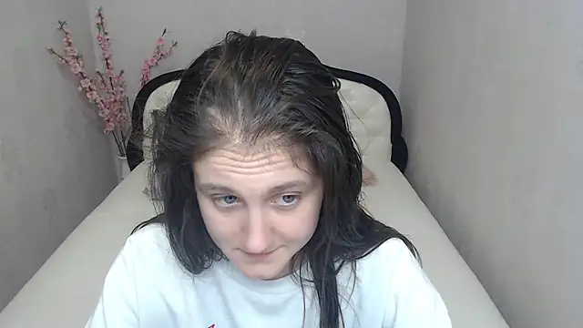 Holliy_Cooper Chat XXX in diretta