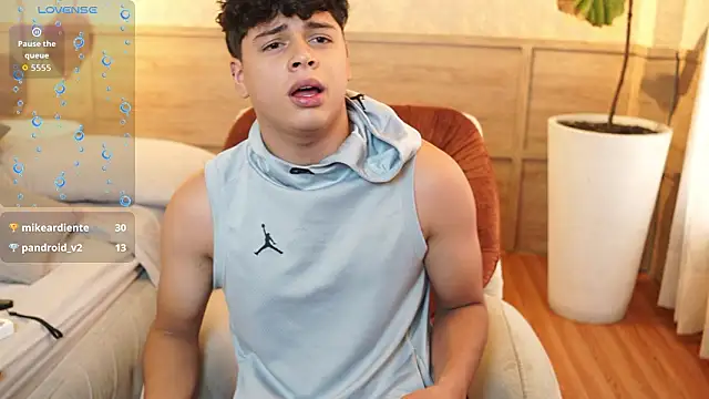 Ethan_occonorのライブXXXチャット