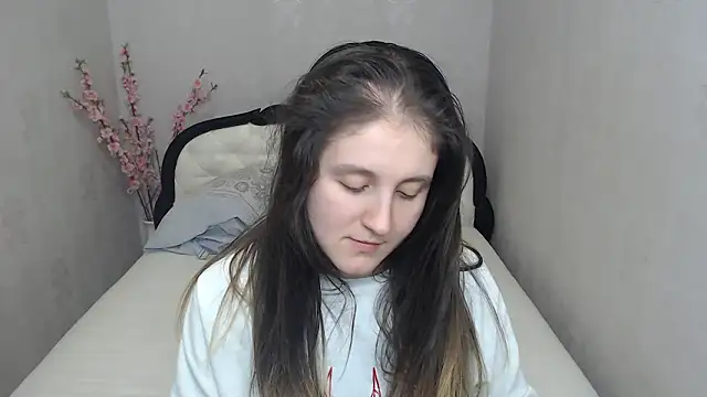 Holliy_Cooper Chat XXX in diretta