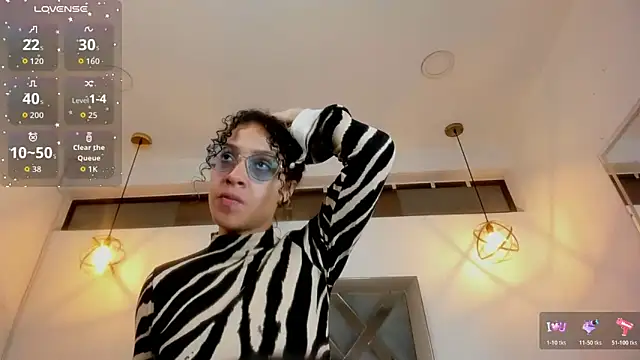 Hanna_Cornee_: онлайн-секс-чат