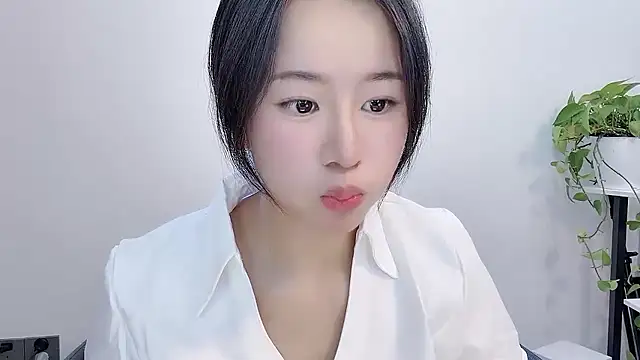 chloe-01 live XXX chat