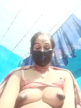 Nandani-758 Adlı Modelin Web Kamerası Şovu