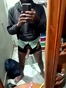 Dogol1990 Show in webcam