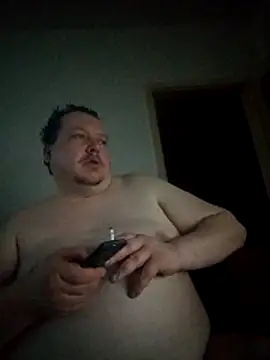 Sucker_CV: διαδικτυακό σόου στην κάμερα