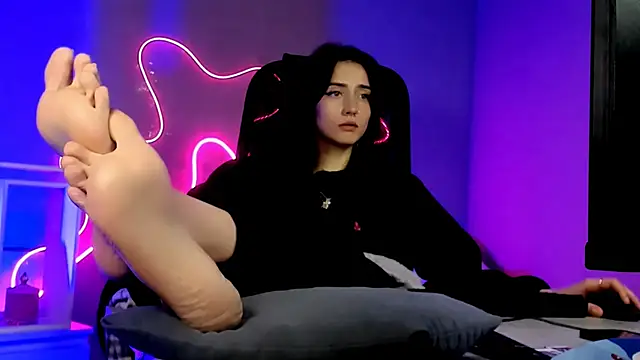 olivianorton's Live XXX Chat