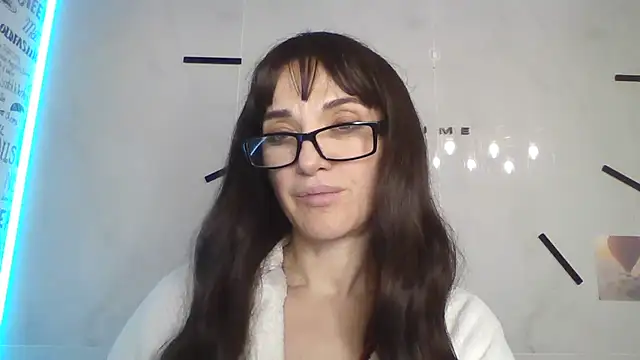 Show modela Tyrivell na web-kameri