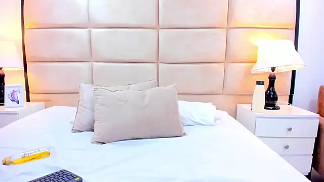 دردشة BriannaRivera الجنسية المباشرة