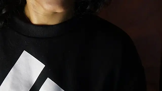 -AyeshaSinghania-'s Live XXX Chat