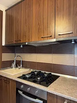 Hotmomcheckk_ élő XXX-chatje