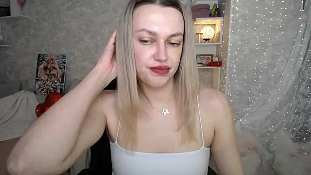 NickyAdamidi élő XXX-chatje