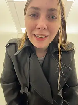 Sunny___BunnyのライブXXXチャット