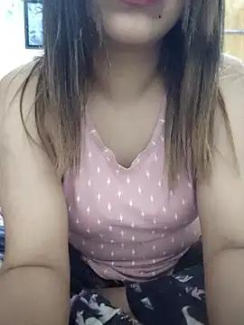 Tanha18 élő XXX-chatje