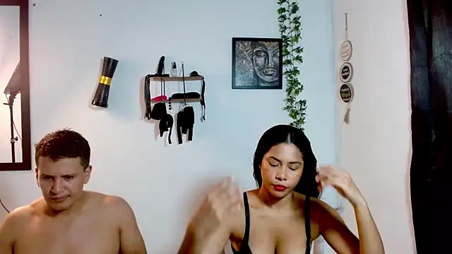 Mia_sexylatinのライブXXXチャット