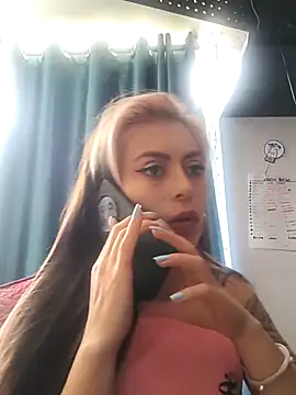 Tefannyy_ élő XXX-chatje